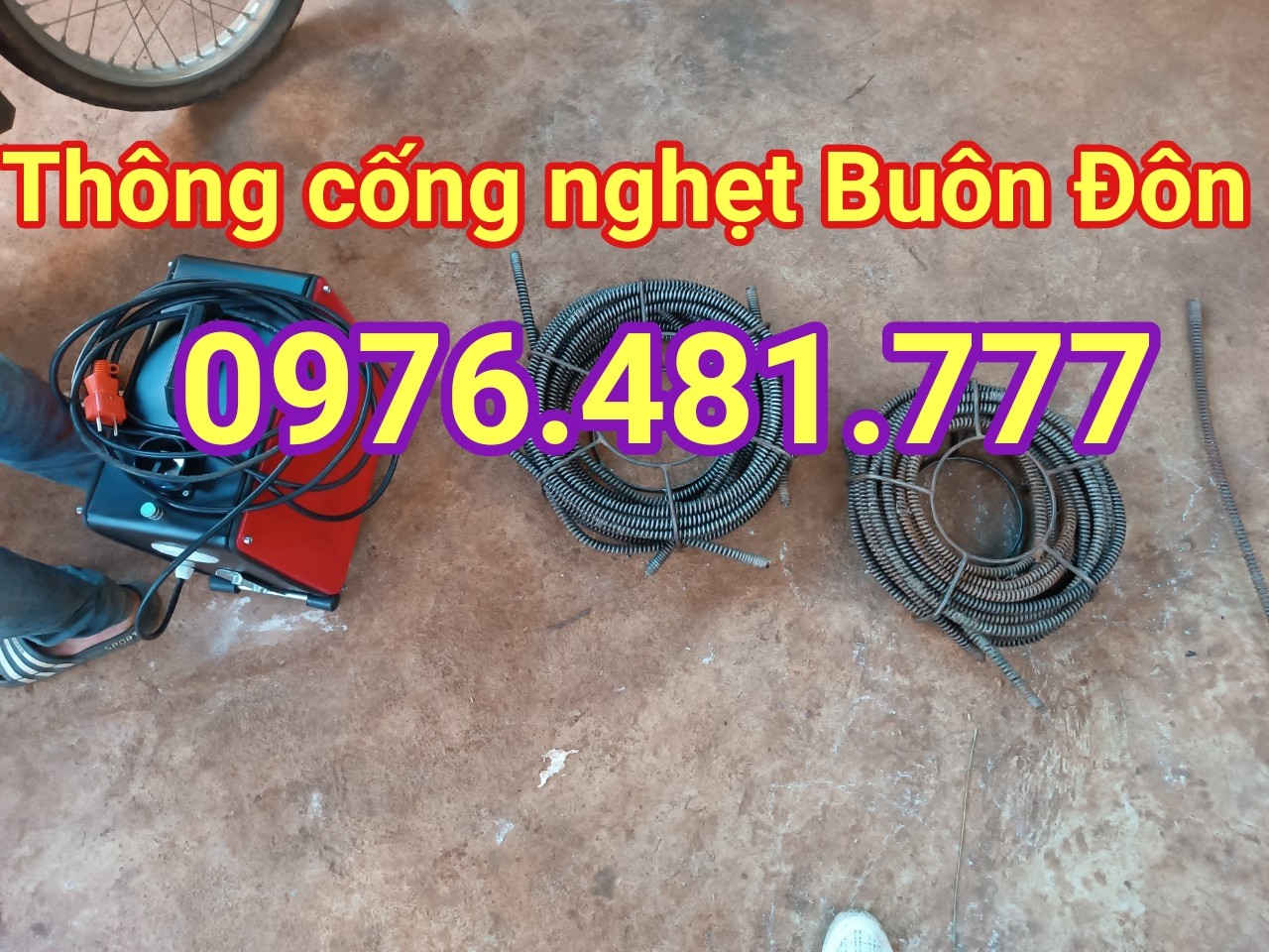 thong-cong-nghet-buon-don